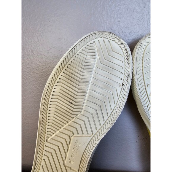 Yello Cariuma Oca low sneakers size 6 - Picture 8 of 12